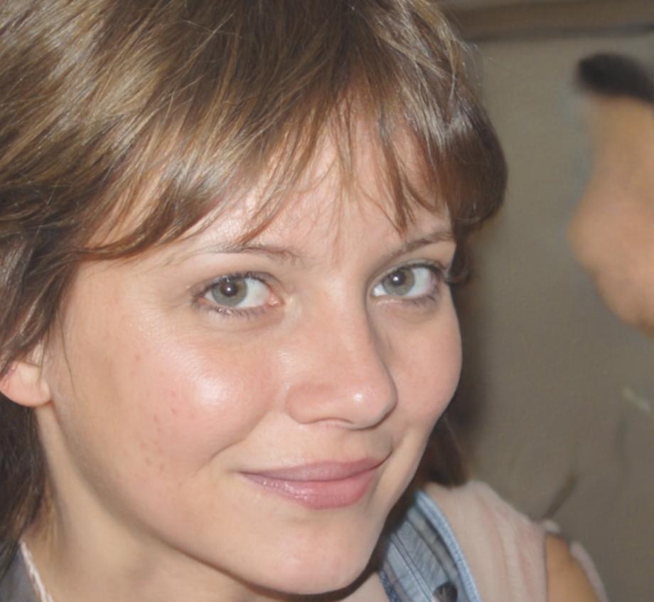 Esperanza Montiel, Directora Financiera